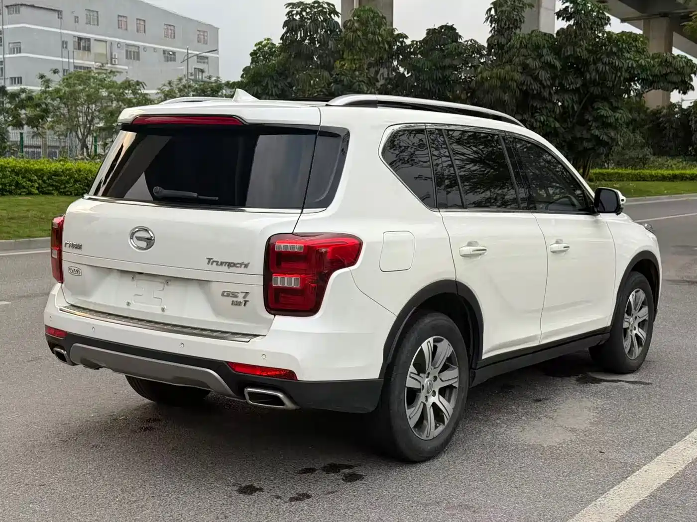 GAC Trumpchi Trumpchi GS7 2017 320T 2WD Luxury Smart Connect фото 9