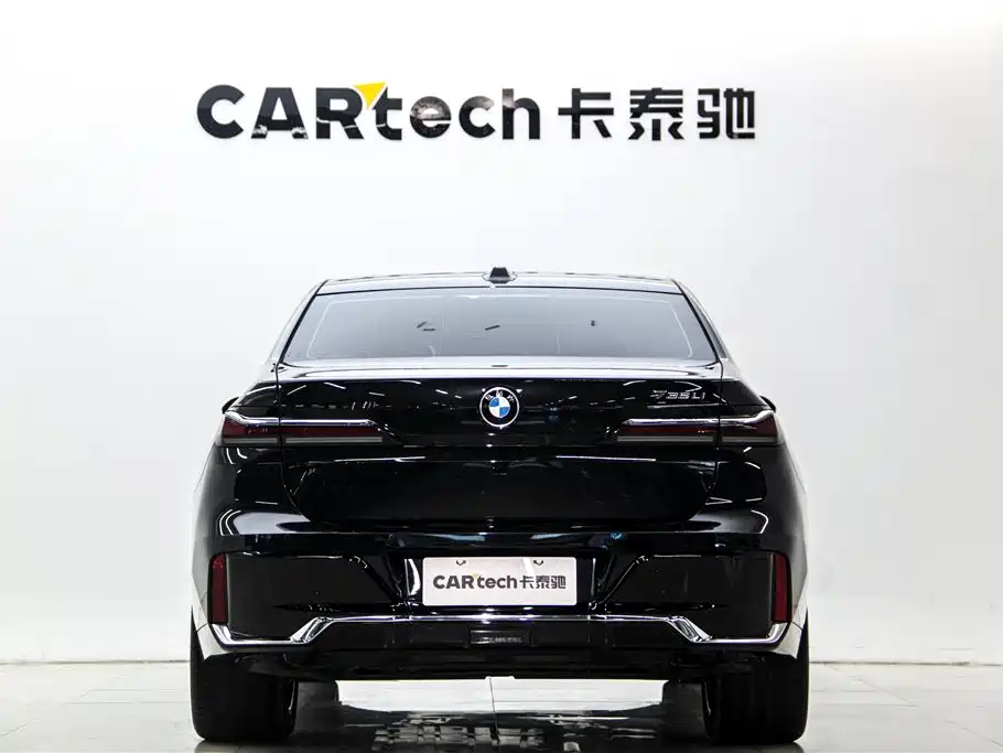 BMW 7 Series 2023 Model 735Li M Sport Package фото 6