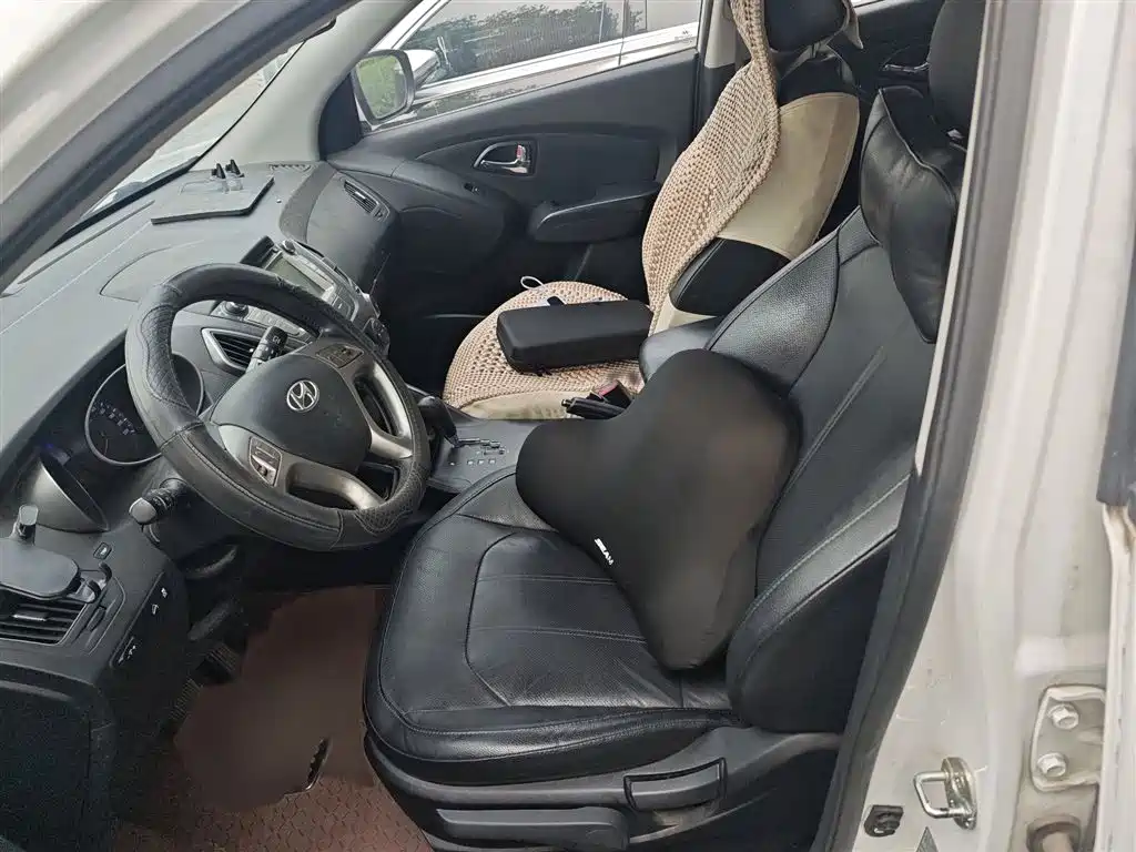 Hyundai Beijing Hyundai ix35 2013 2.0L Auto 2WD Smart GLS China IV фото 8