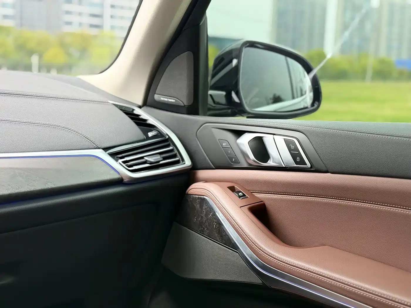 Photo 11 - BMW X5 (Import)