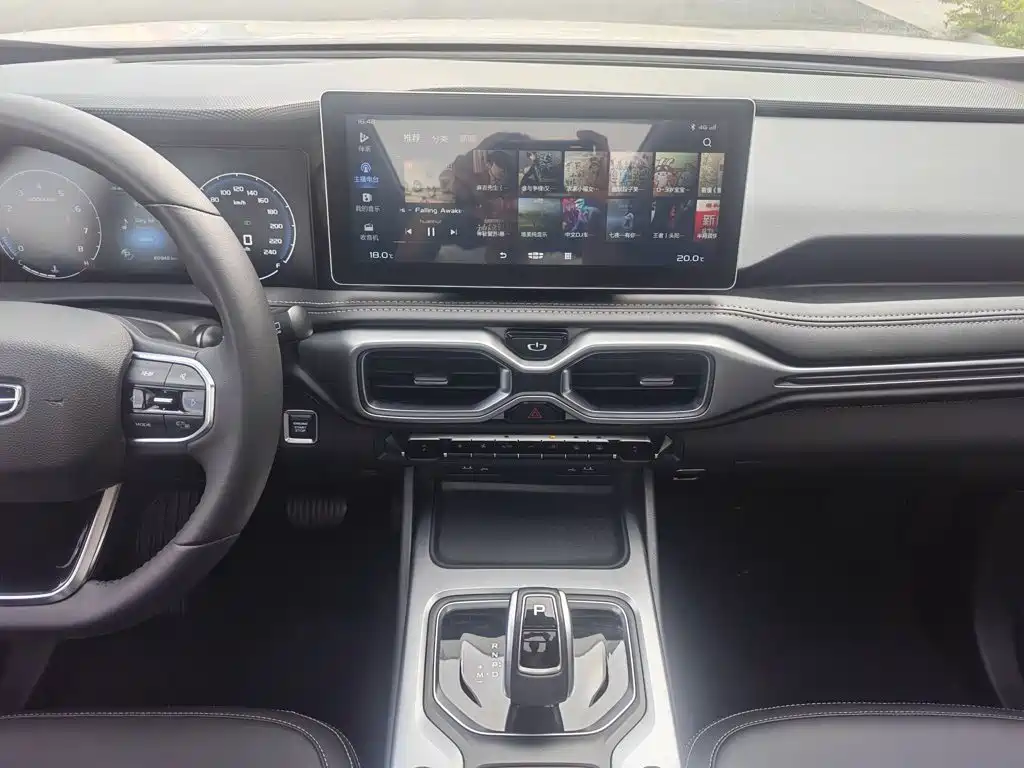 Geely Okavango 2021 2020 1.8TD DCT Luxury 7-Seater