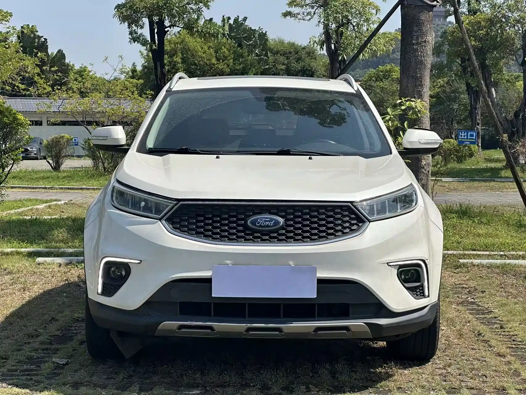 Photo 2 - Ford Territory