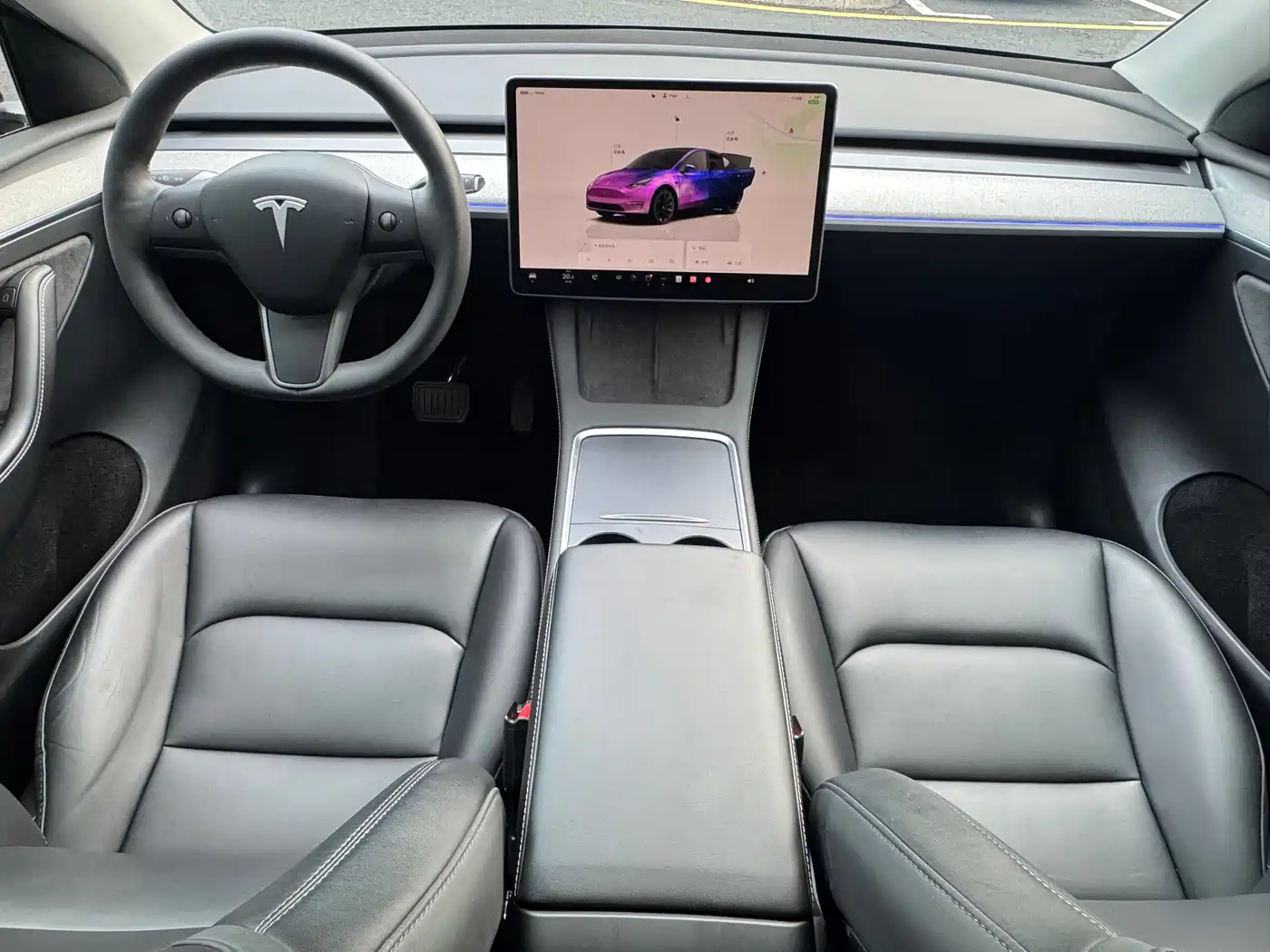 TESLA MODEL Y