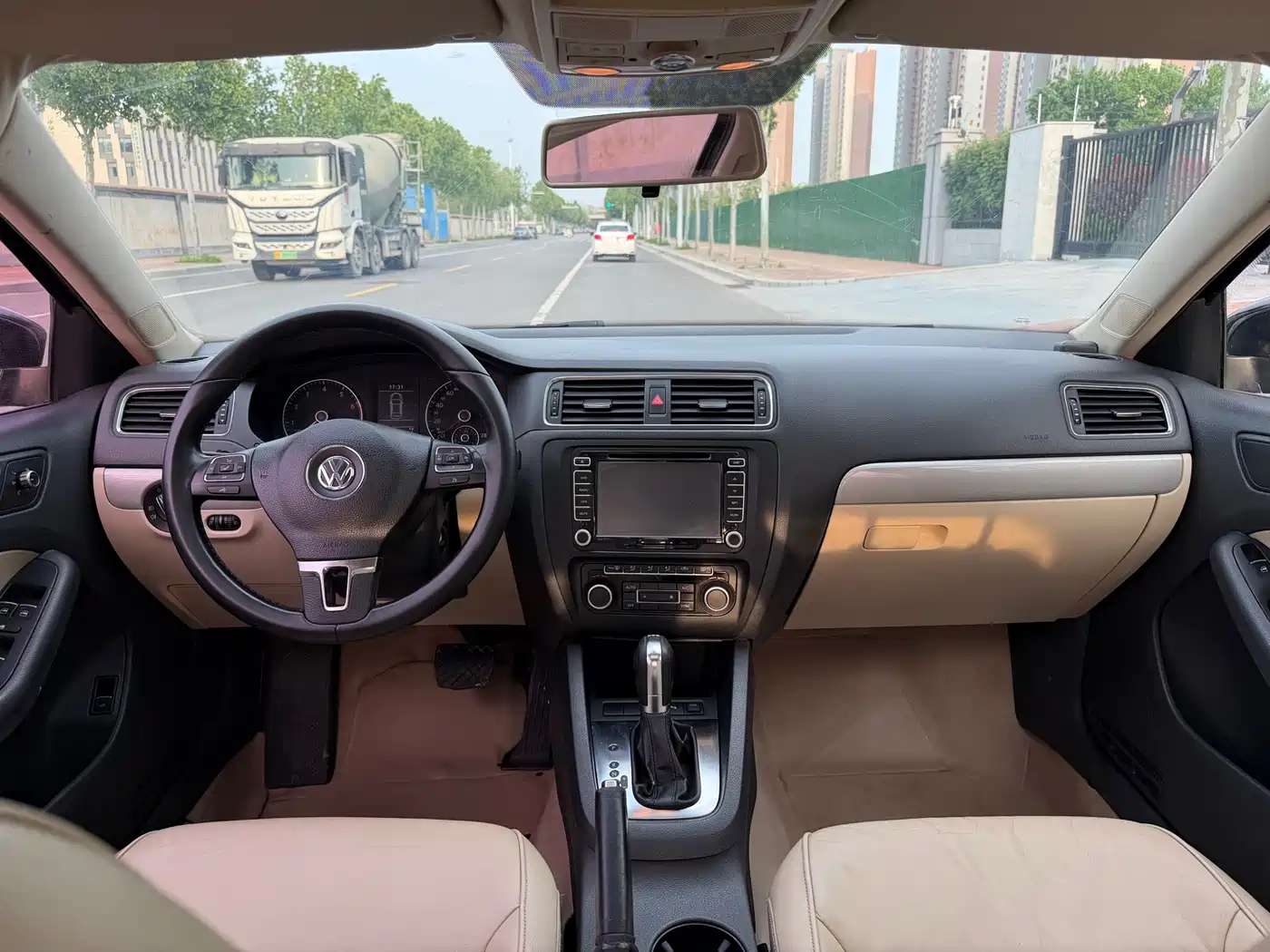 Volkswagen Sagitar 2012 1.4TSI Automatic Luxury фото 8