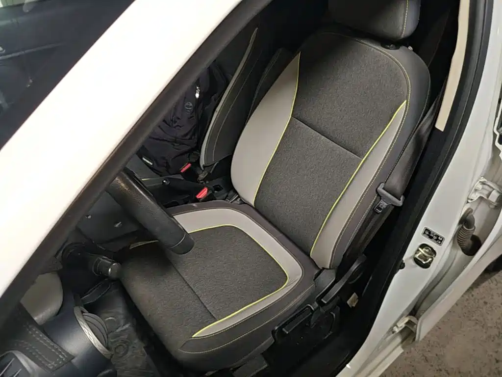 Ora Black Cat 2022 2022 351km Standard (NMC)