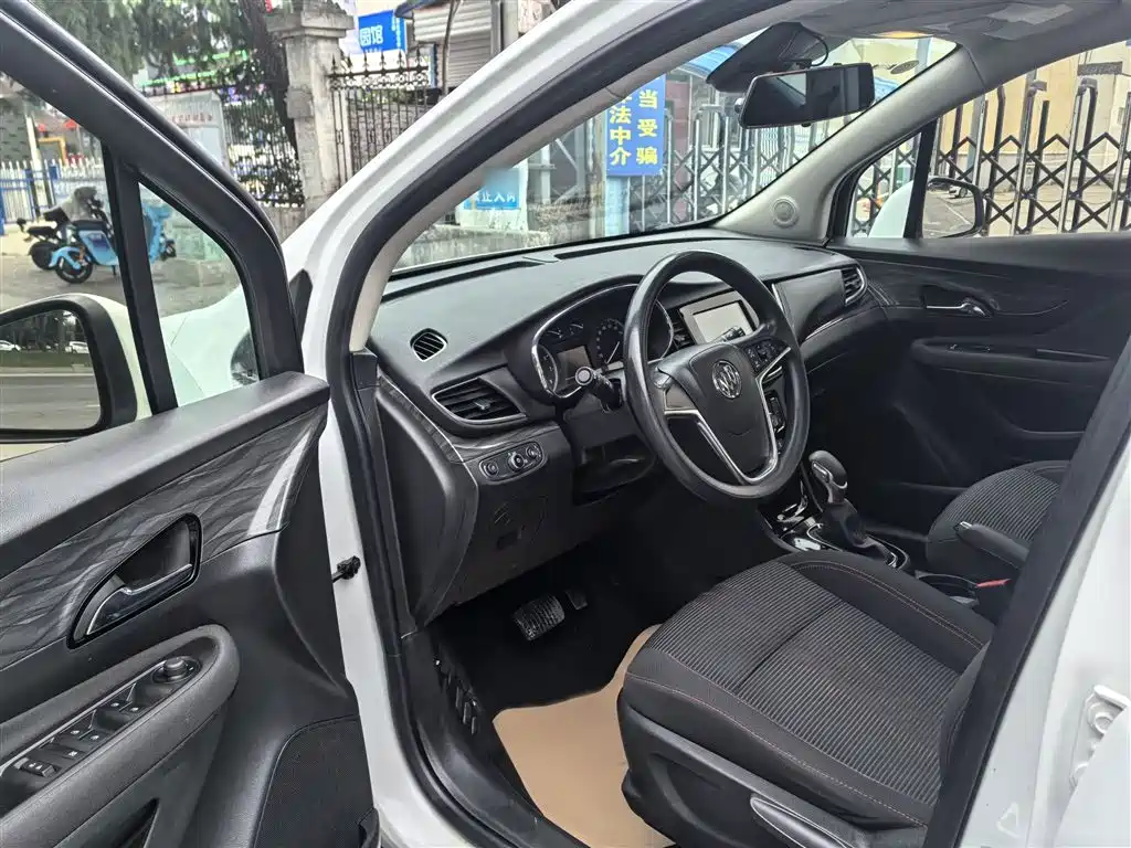 Buick Encore 2018 18T Automatic 2WD Urban Leading фото 13