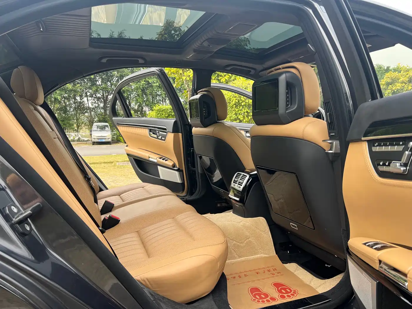 Mercedes-Benz S-Class 2012 S 600 L Grand Edition designo фото 12