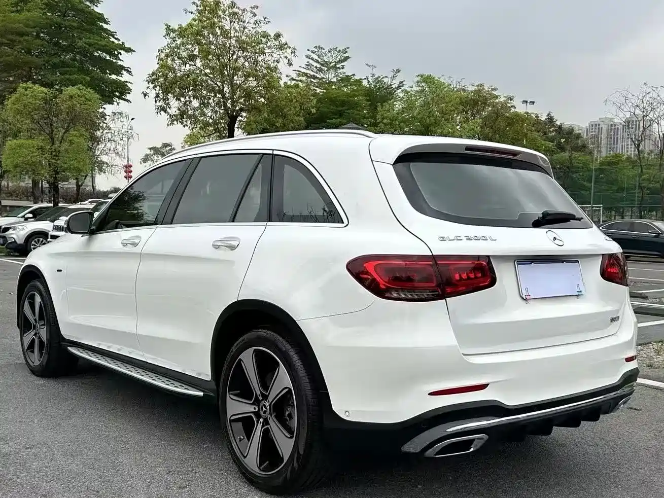 Фото 9 - Mercedes-Benz GLC