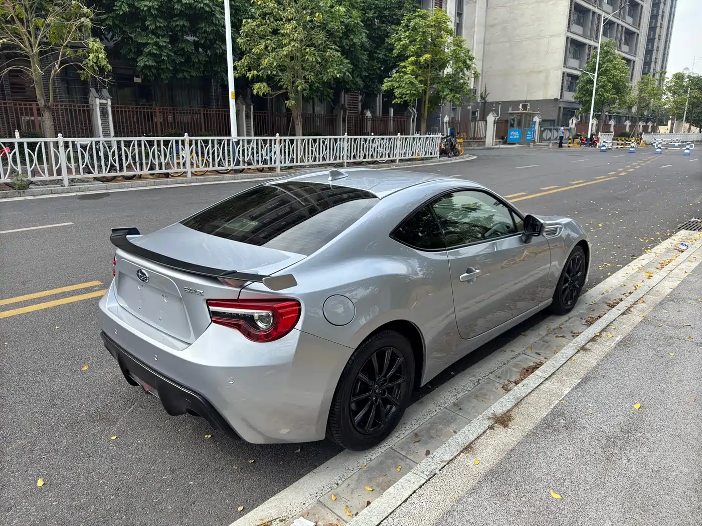 SUBARU BRZ