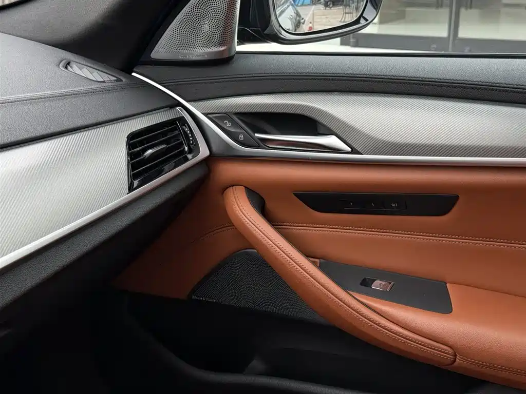 BMW M5 2021 M5 фото 28