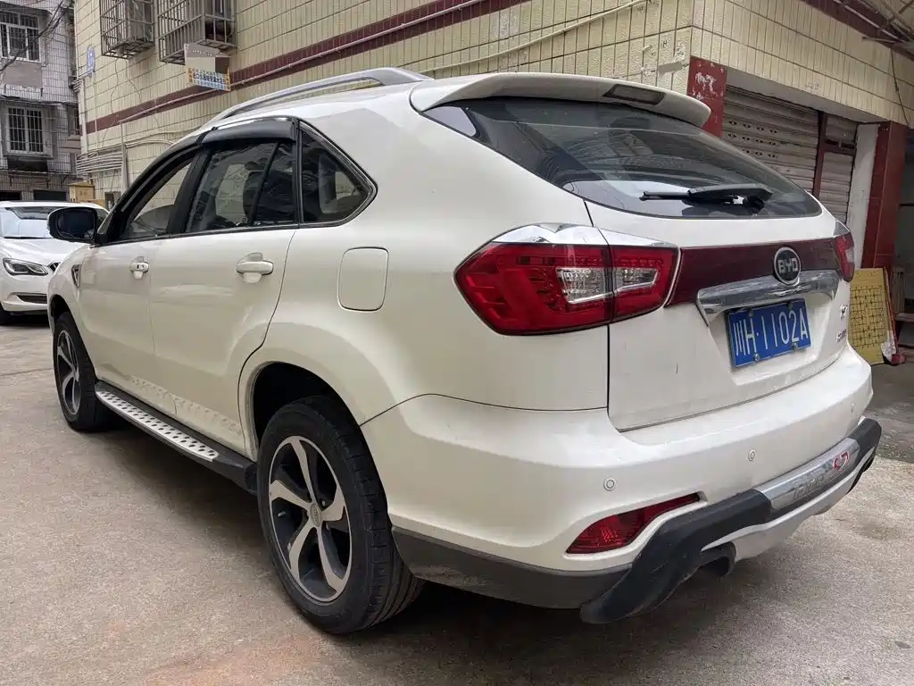 BYD S7 2015 2015 2.0T Upgrade Automatic Flagship