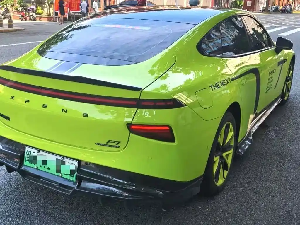 Фото 7 - XPeng P7