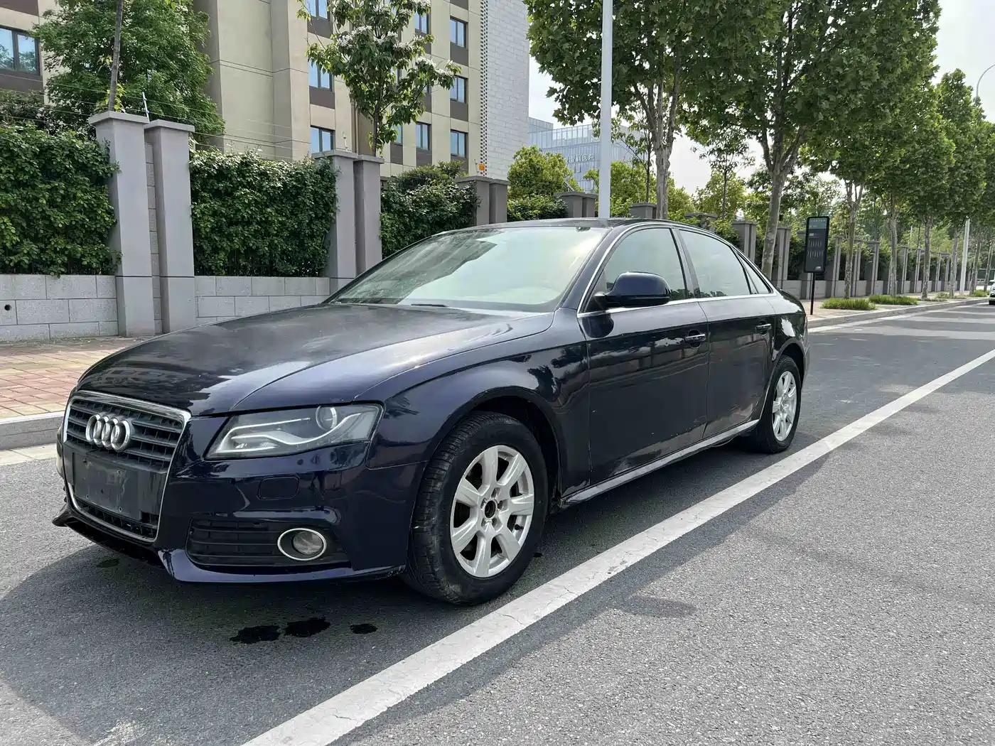 Audi A4L 2010 2.0 TFSI Standard