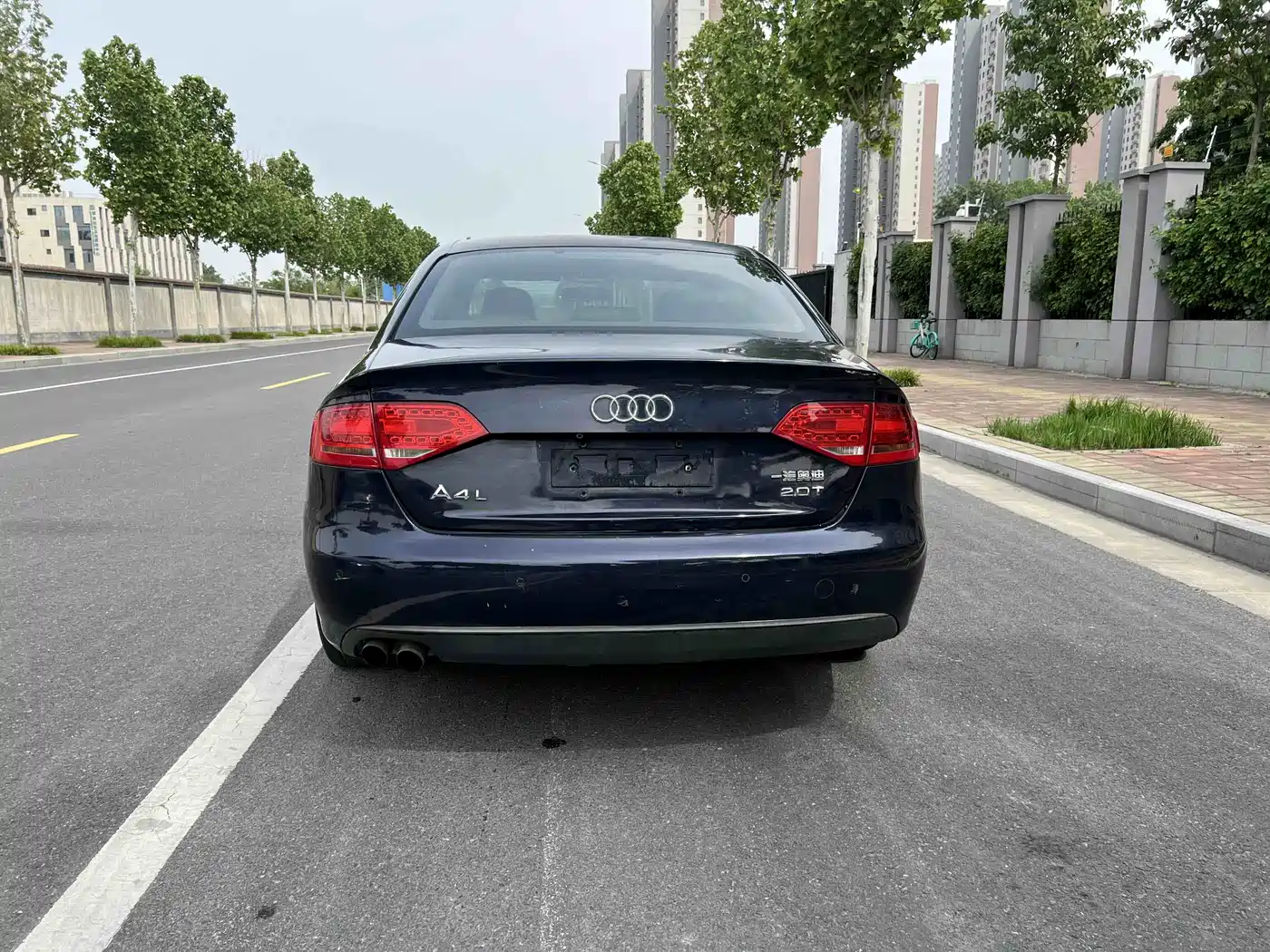 Audi A4L 2010 2.0 TFSI Standard фото 13