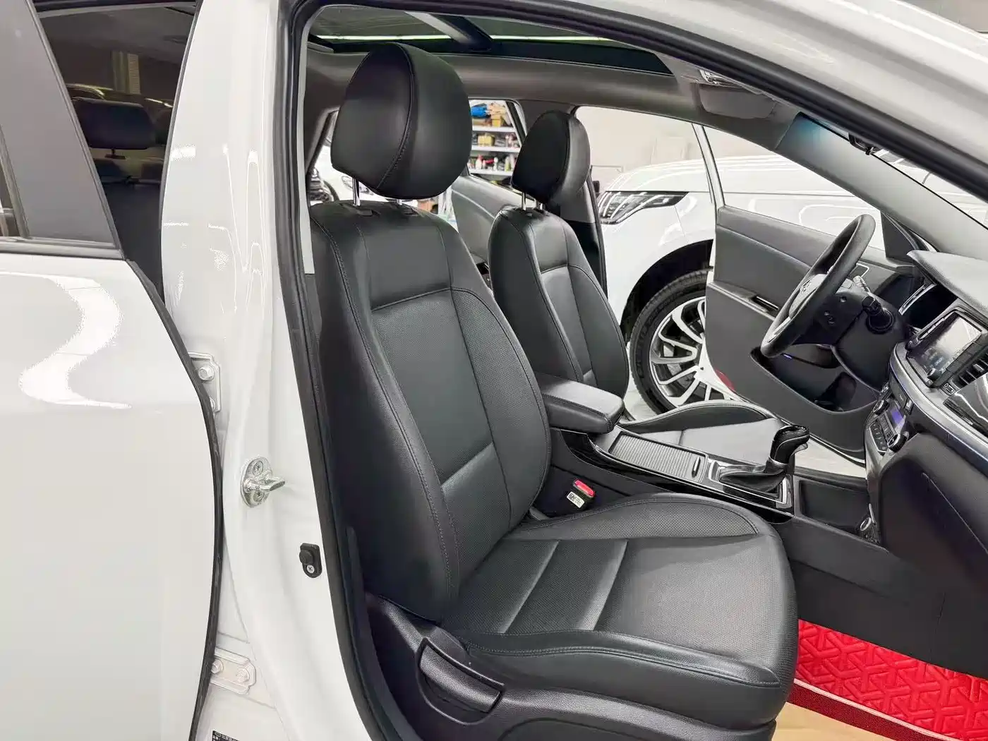 HYUNDAI NAME PICTURE