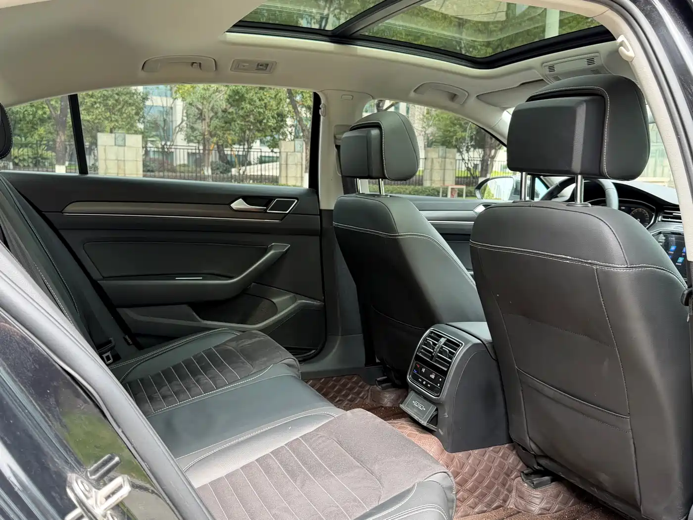 Volkswagen Magotan 2020 330TSI DSG Luxury фото 25