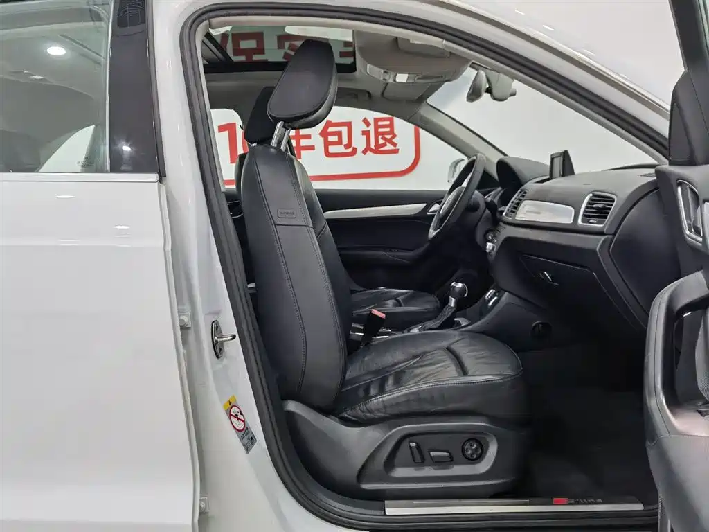 Audi Q3 2015 35 TFSI quattro Technology фото 23