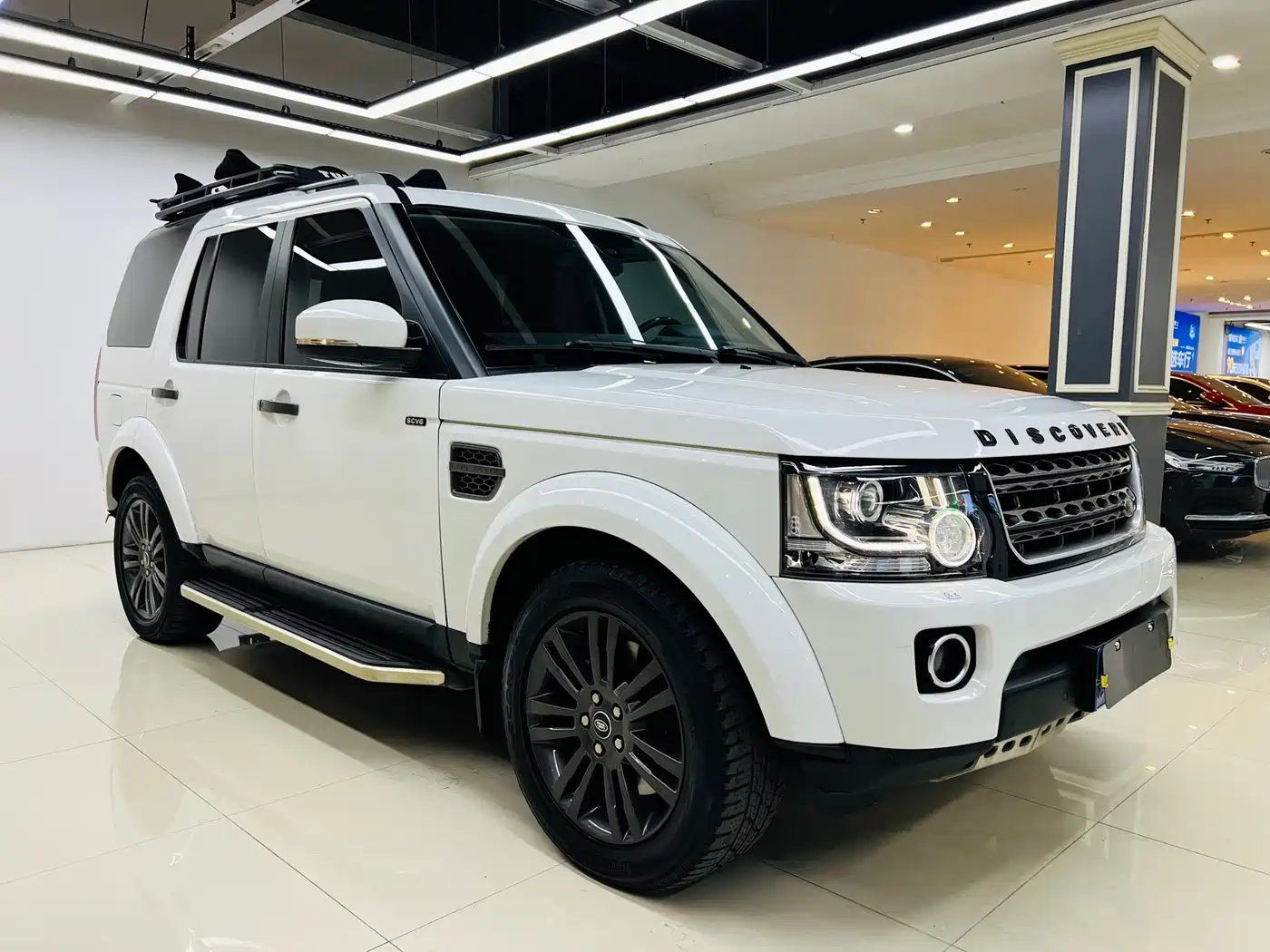 Land Rover Discovery 2016 3.0 SC Black Edition SE фото 5