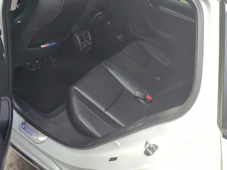 صورة 11 - Honda Accord