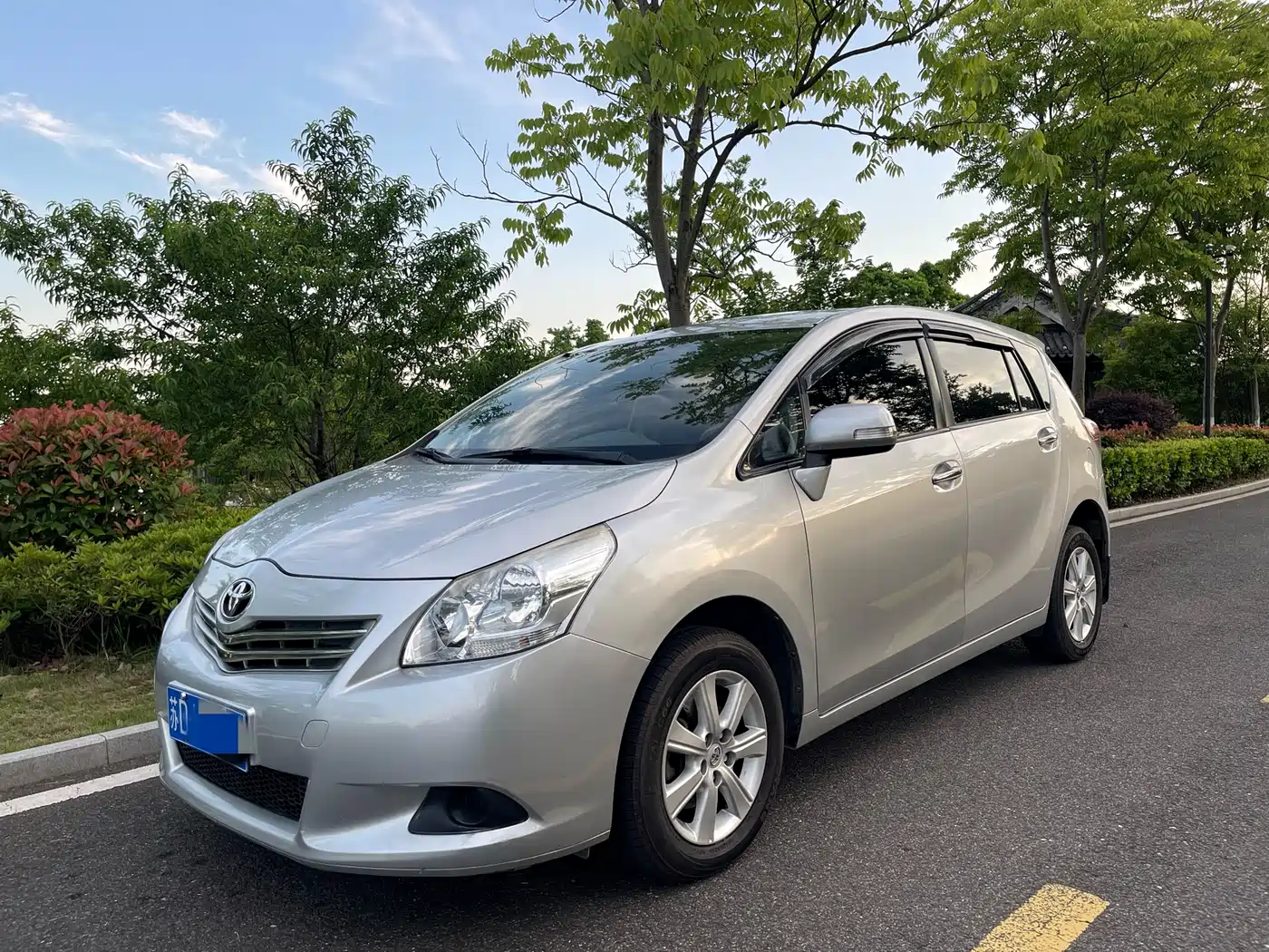 صورة 1 - Toyota E'Z