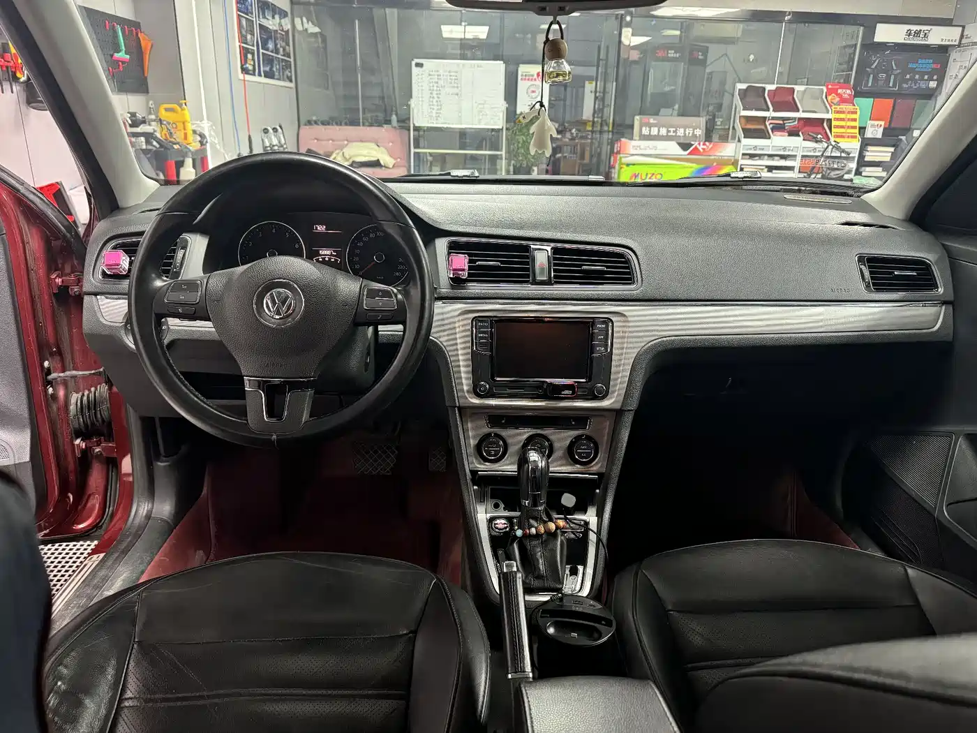 Volkswagen Lavida Tour 2013 1.4TSI Automatic Luxury фото 4