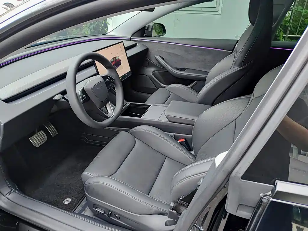 Фото 7 - Tesla Model 3