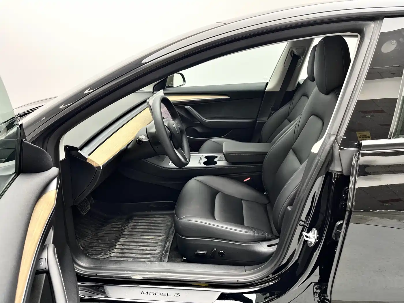 Фото 5 - Tesla Model 3