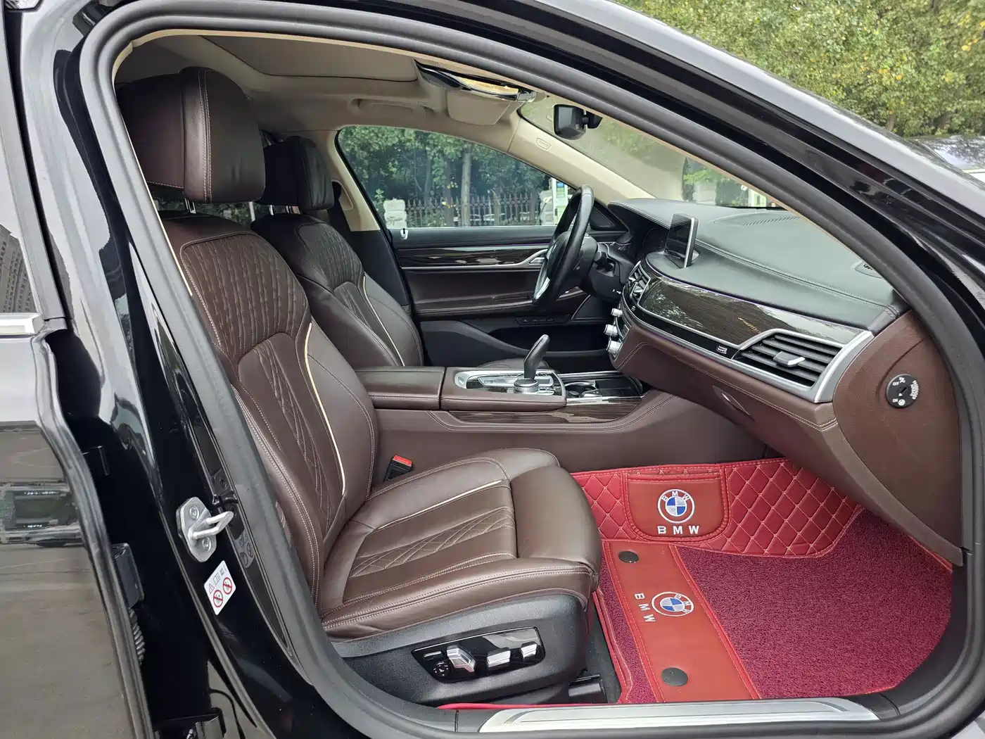 BMW 7 Series 2022 2021 Model 730Li Luxury Package