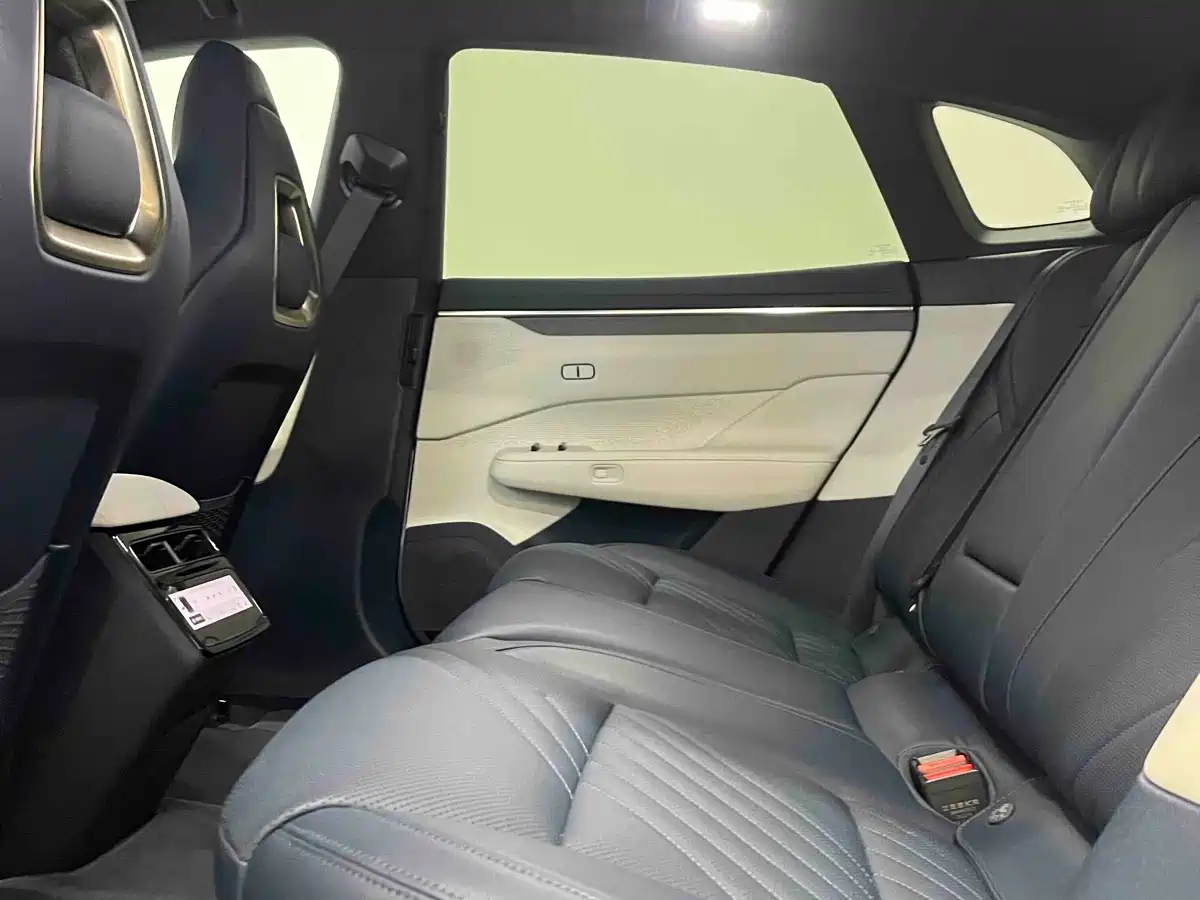 ZEEKR EXTREME KRYPTON 001