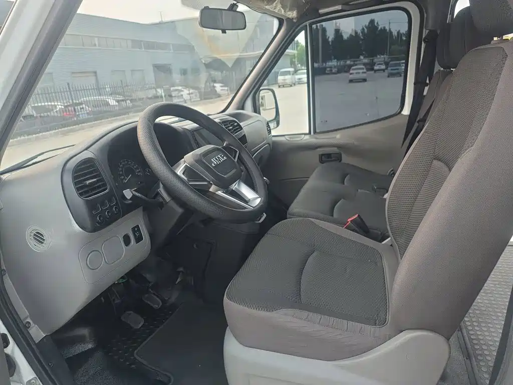 Jiangling Tesun 2019 2017 2.8T Commercial Transport Short Wheelbase Medium Roof 6/7/8 Seats JX493