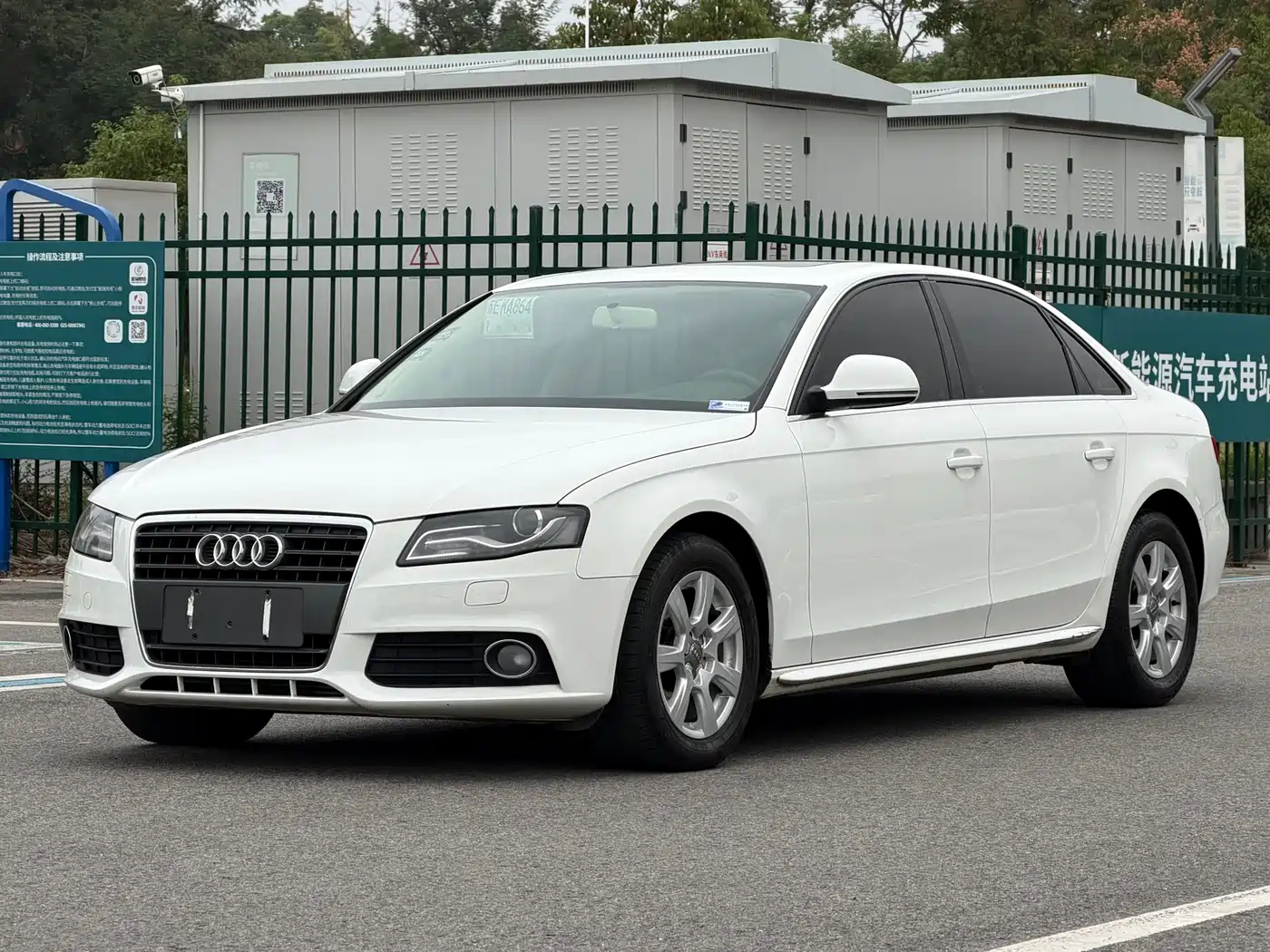 Фото 1 - Audi A4L
