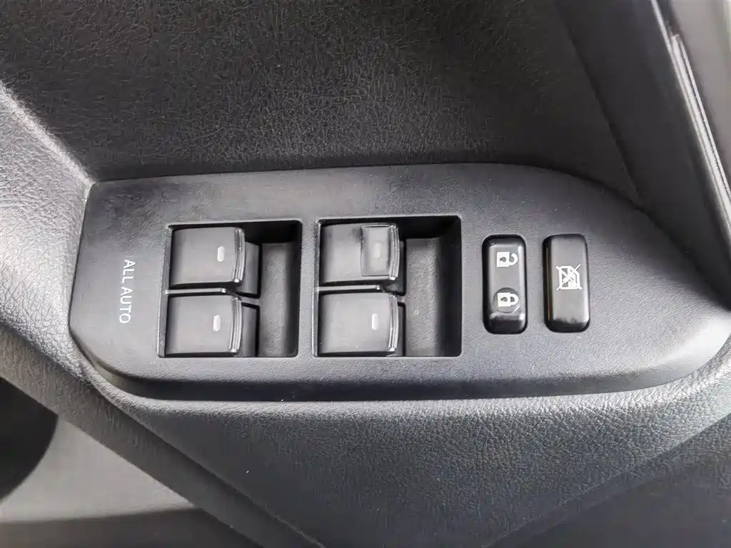 Toyota Prado 2018 3.5L Auto TX фото 9