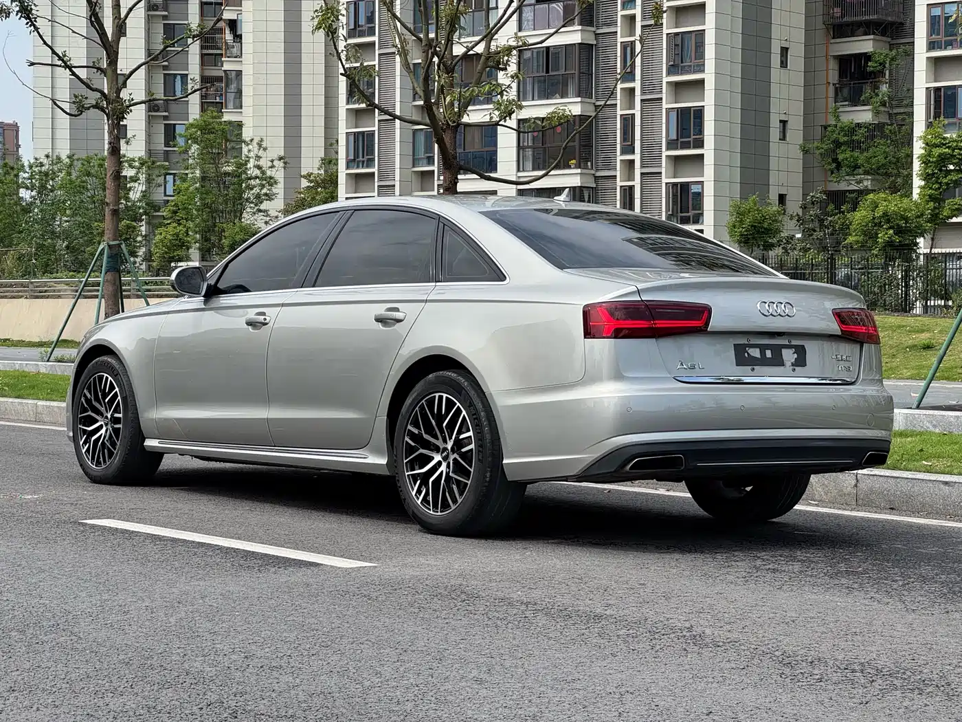 AUDI A6L