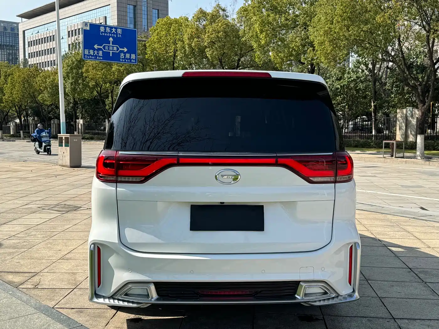 GAC TRUMPCHI M8