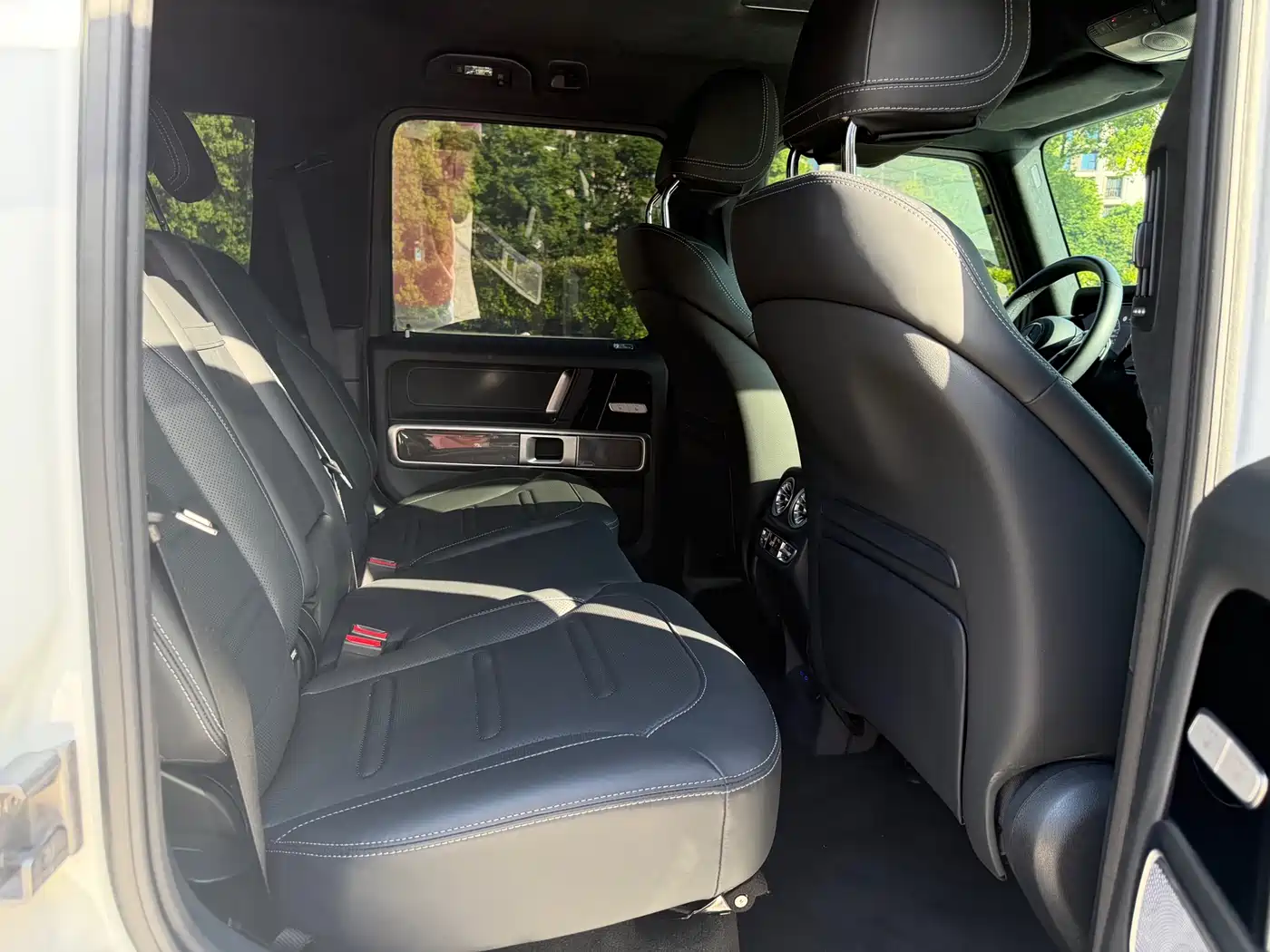 Mercedes-Benz G-Class 2025 G 500 фото 9