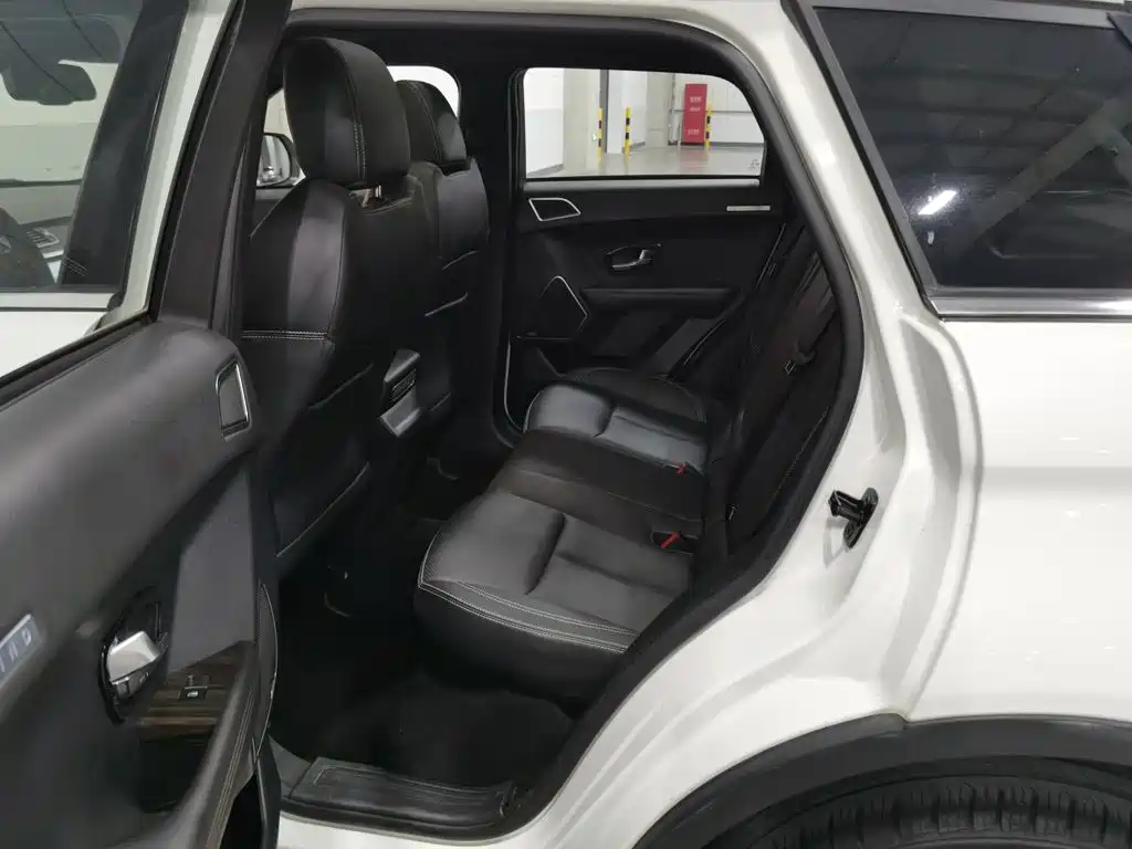 Фото 15 - Landwind X7