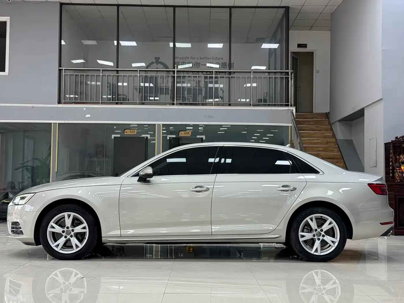 Audi A4L 2018 30th Anniversary 40 TFSI Progressive фото 3