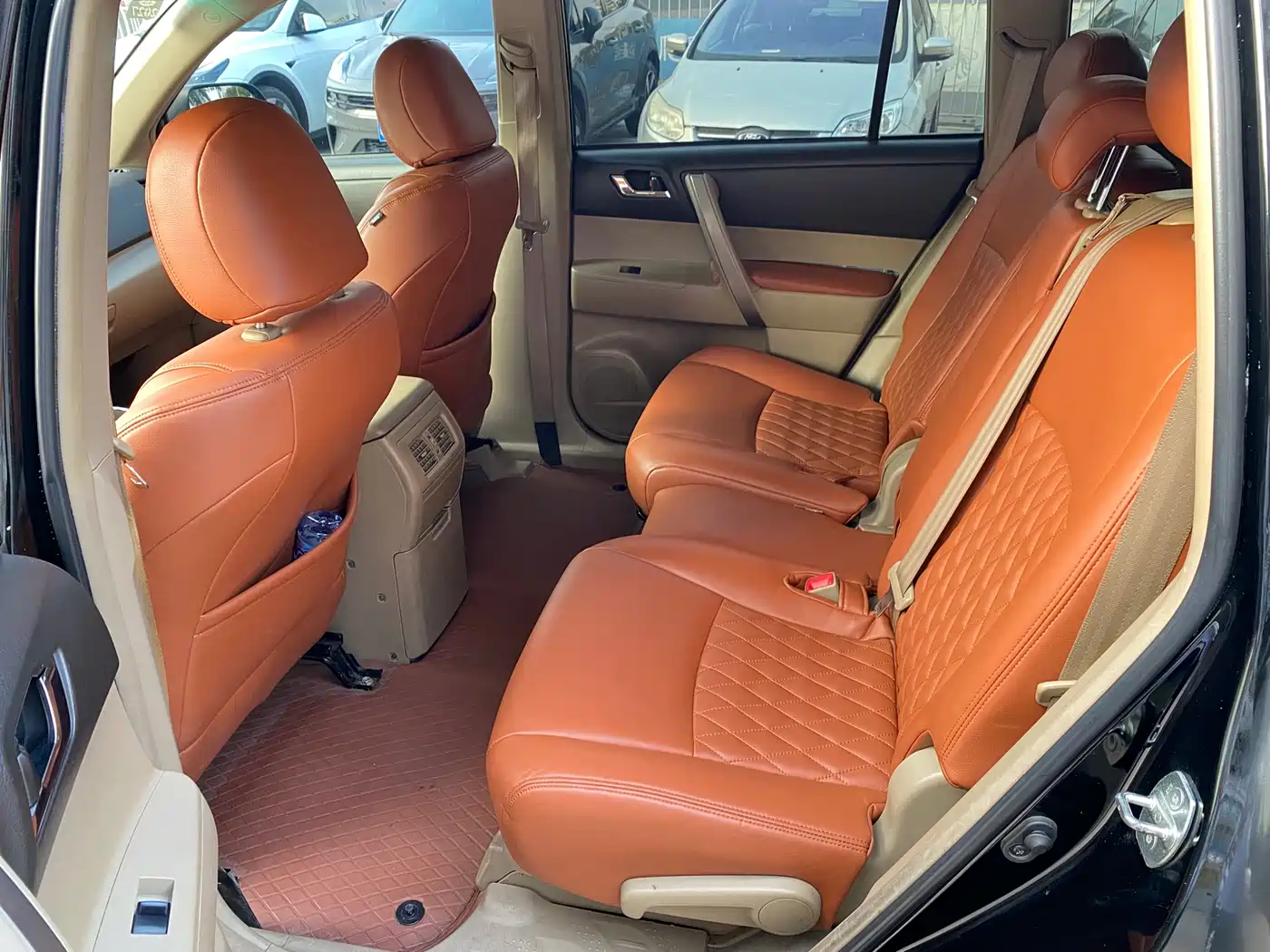 Toyota Highlander 2012 2.7L 2WD 5-seater Sport Edition фото 11