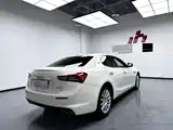 Photo 8 - Maserati Ghibli
