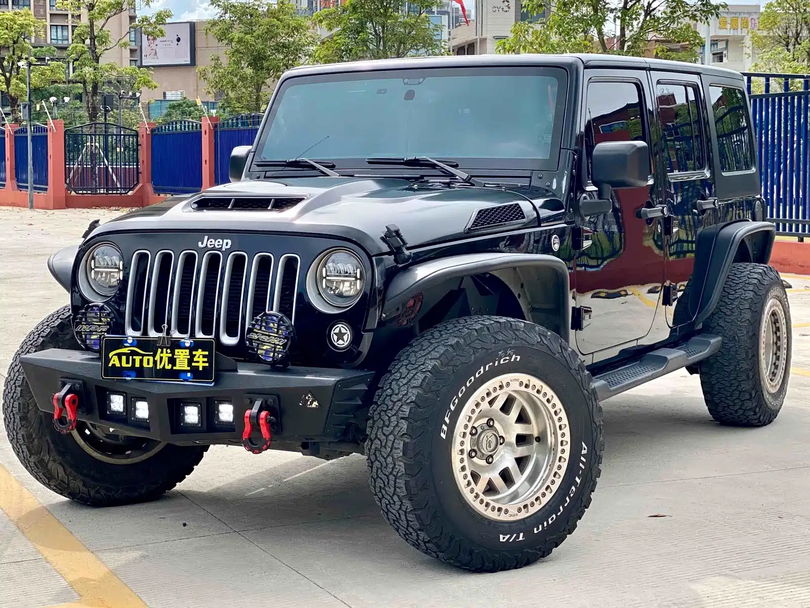 Фото 1 - Jeep Wrangler