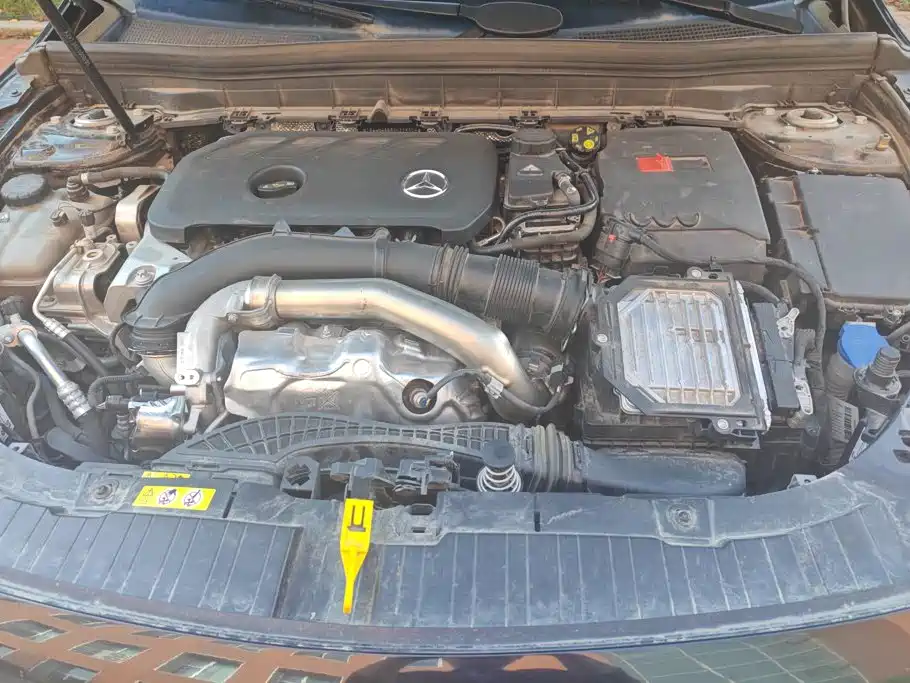 Mercedes-Benz GLB 2025 2024 Facelift GLB 220 Dynamic