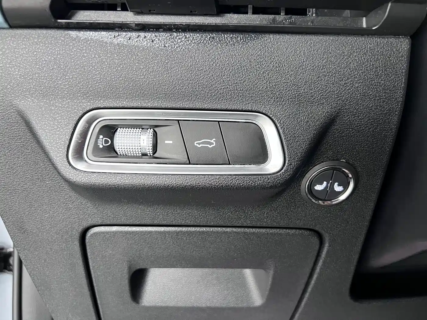 Geely Emgrand S 2023 2022 1.4T CVT Crossover Player