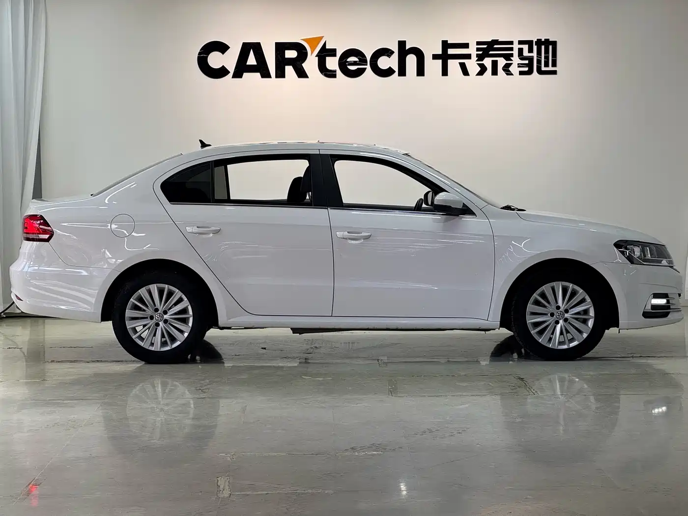 Volkswagen Lavida 2019 Lavida Start 1.5L Auto Comfort (China VI) фото 7