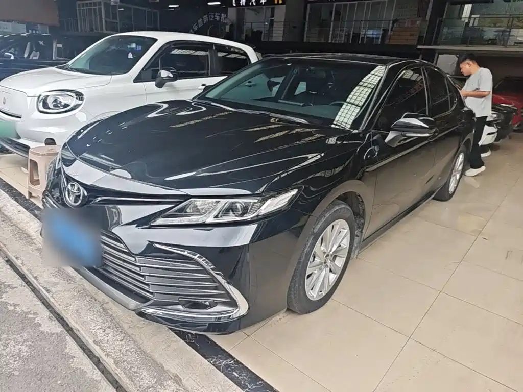 Toyota Camry 2023 2022 2.0GVP Leading Edition