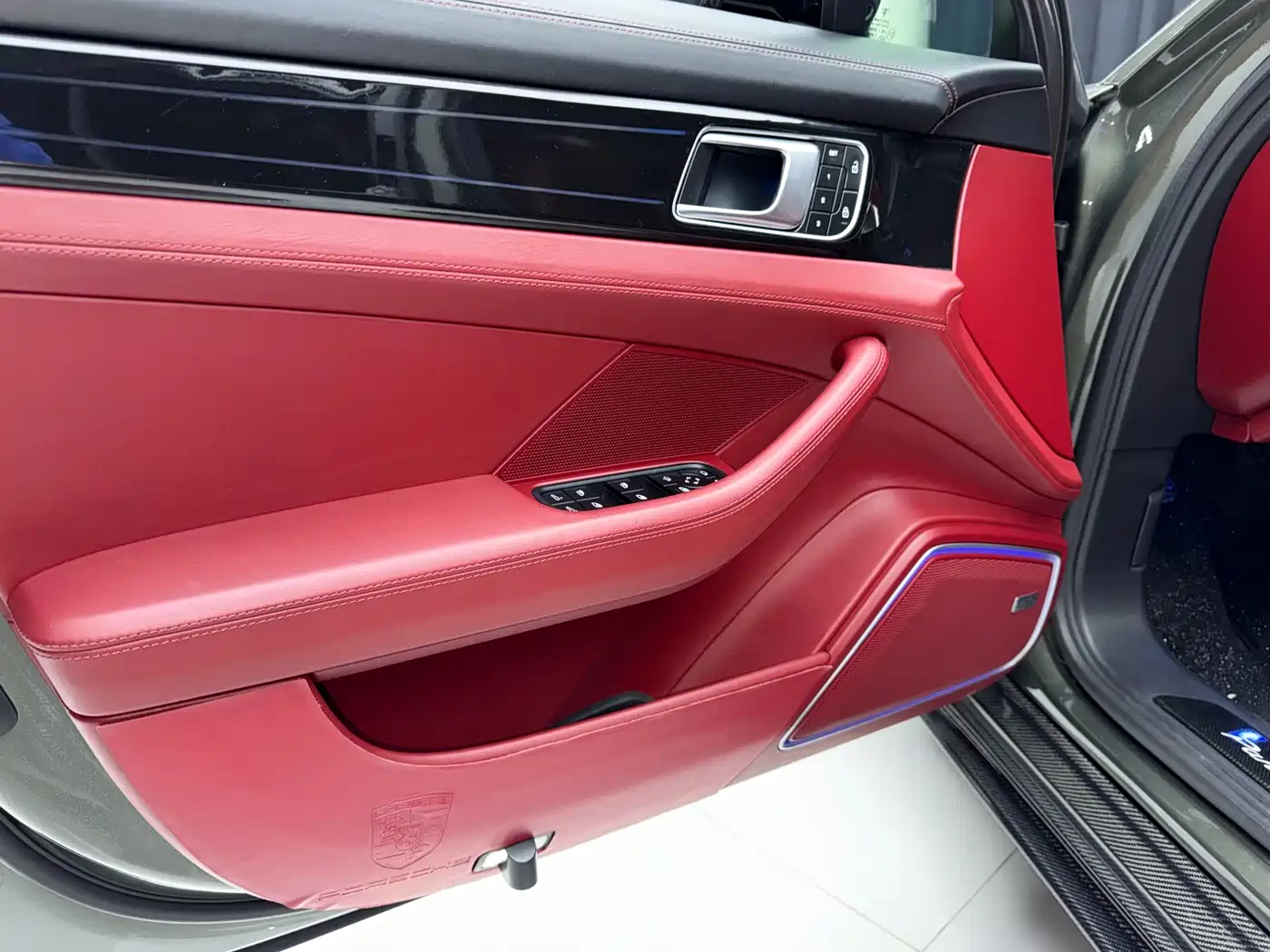 Porsche Panamera 2023 Panamera Executive Long Wheelbase 2.9T фото 17