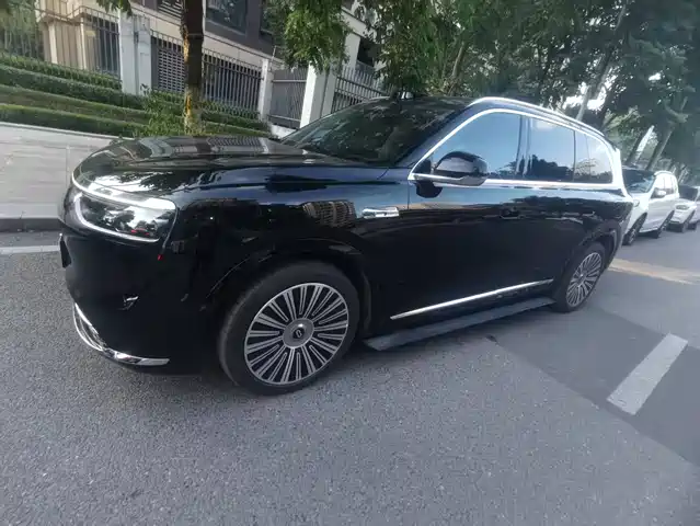 AITO Wenjie AITO M8 2025