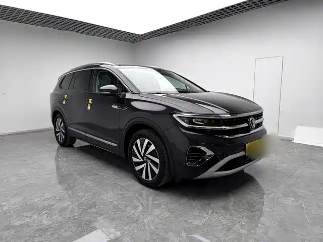 Volkswagen Talagon 2022 380TSI 4WD Luxury Premium Pro Edition 6-seater фото 3
