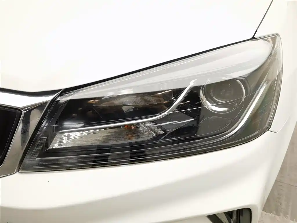 GEELY AUTOMOBILE EMGRAND