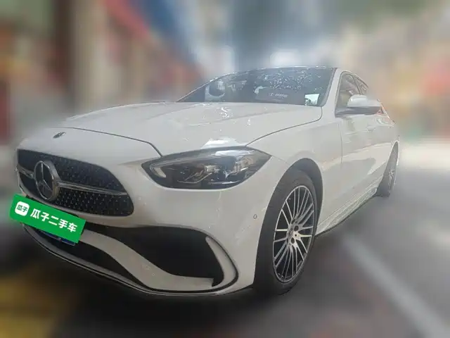 Mercedes-Benz C-Class 2024