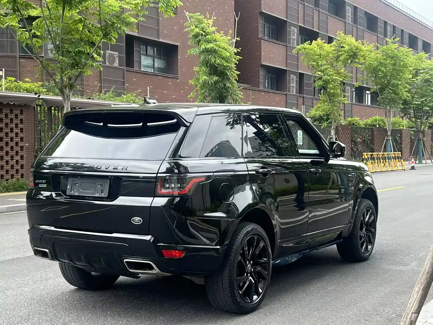 Land Rover Range Rover Sport 2018 3.0 SC V6 Fashion Genesis DYNAMIC фото 6